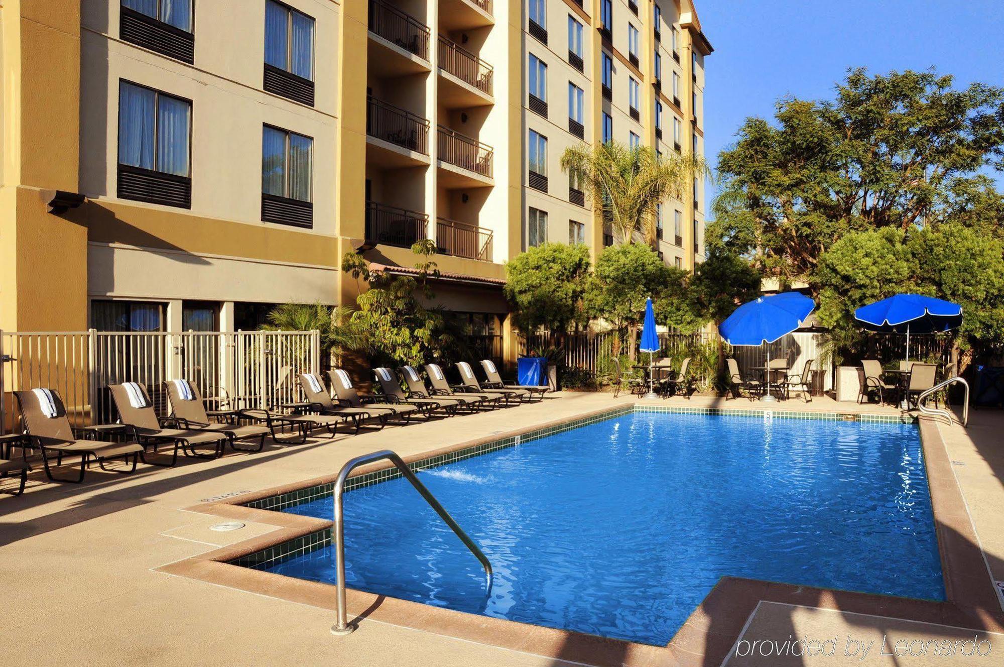 Hampton Inn & Suites Anaheim Garden Grove Exterior photo