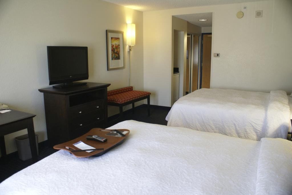 Hampton Inn & Suites Anaheim Garden Grove Exterior photo